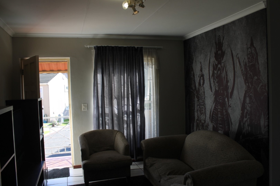 1 Bedroom Property for Sale in Strand Central Western Cape